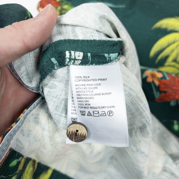 Tommy Bahama Santa Christmas Shirt Men's 3XL Silk Hawaiian Green Aloha Holidays - Picture 5 of 16